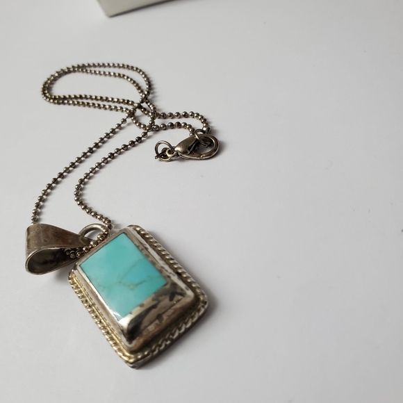 Sterling Silver 925 Turquoise Pendant on Silver Chain - Picture 7 of 7